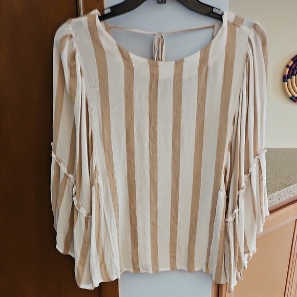 Maurices Tops - Maurices Rayon Blouse With Ruffled Sleeved And Open Back